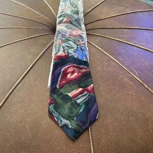 J. Garcia Artistic Red and Green Tie